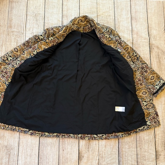 Chico’s Tapestry Jacquard Topper Coat Size 8/10 Fringe-Trim Baroque Brown Tan - Picture 8 of 15